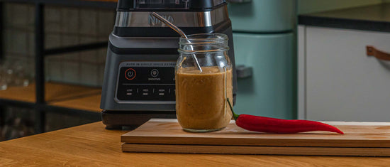 Sweet heat smoothie with red pepper